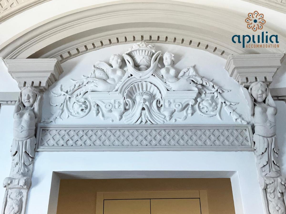 The Gorgeous By Apulia Accommodation Bari Luaran gambar